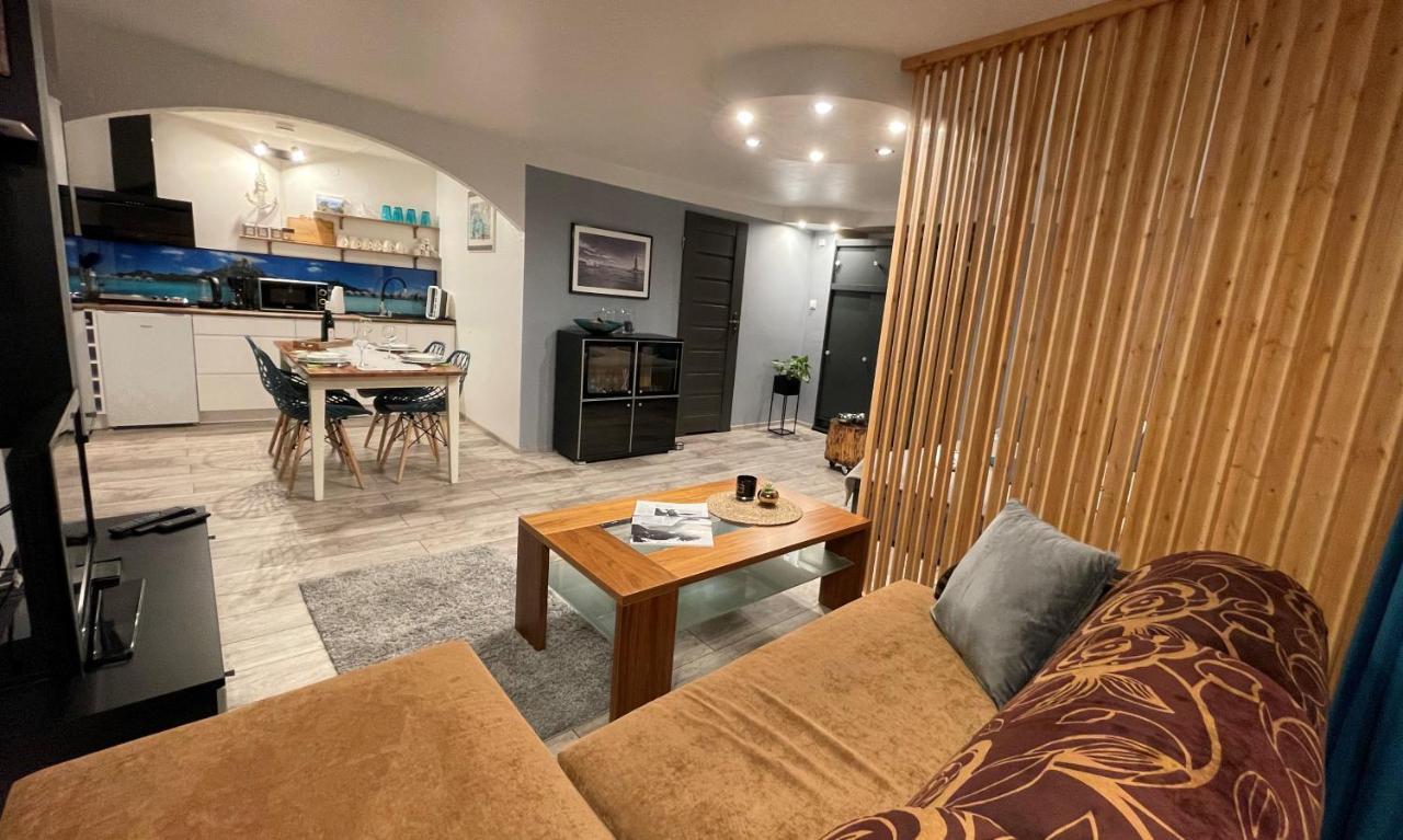 Jezow Sudecki Apartamenty Pod Uwalonym Debem מראה חיצוני תמונה