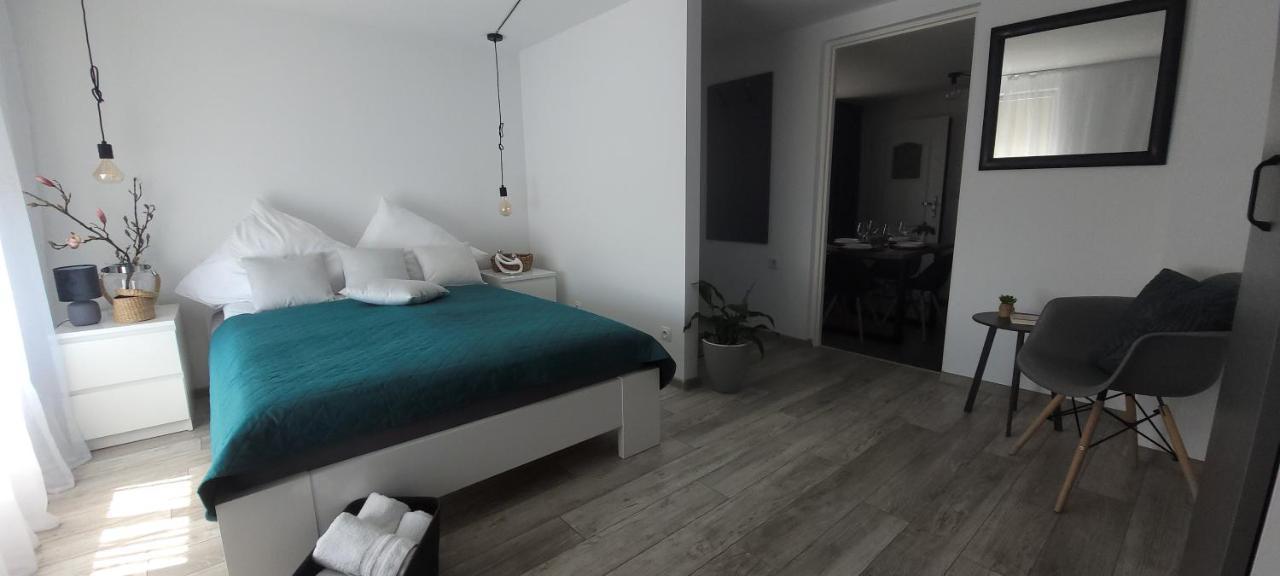 Jezow Sudecki Apartamenty Pod Uwalonym Debem מראה חיצוני תמונה